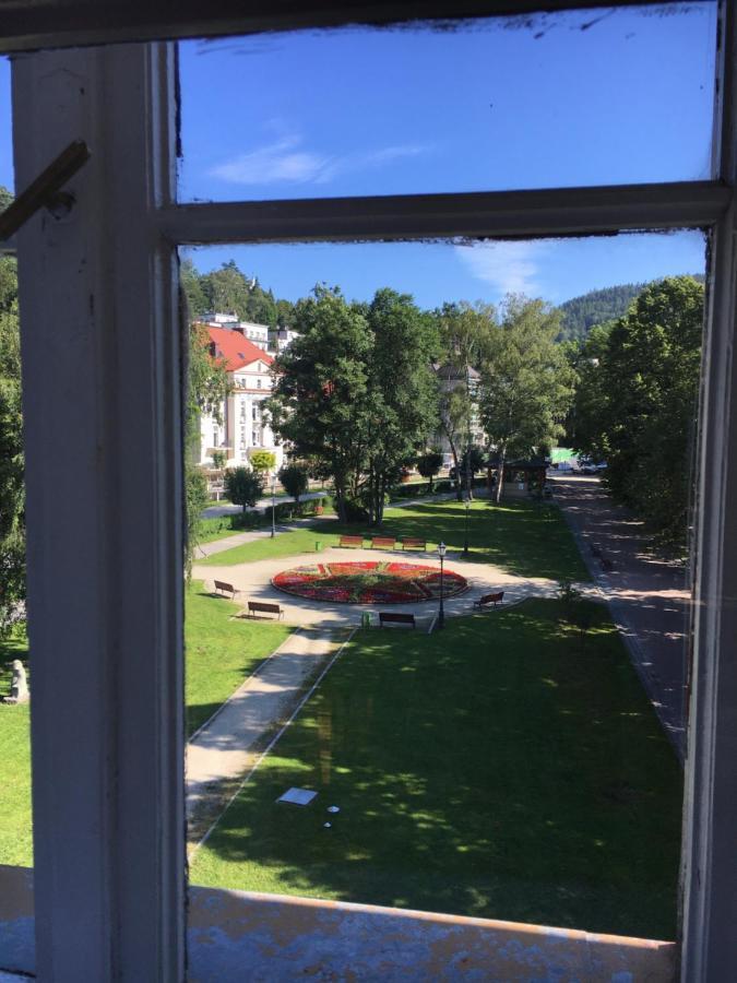 Stary Dom Zdrojowy Hotel Krynica Exterior foto