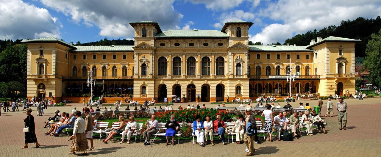 Stary Dom Zdrojowy Hotel Krynica Exterior foto