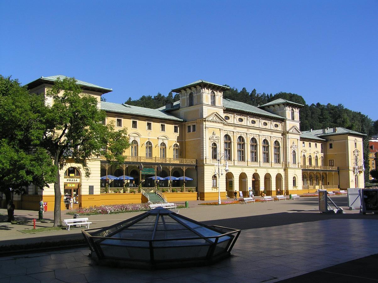 Stary Dom Zdrojowy Hotel Krynica Exterior foto